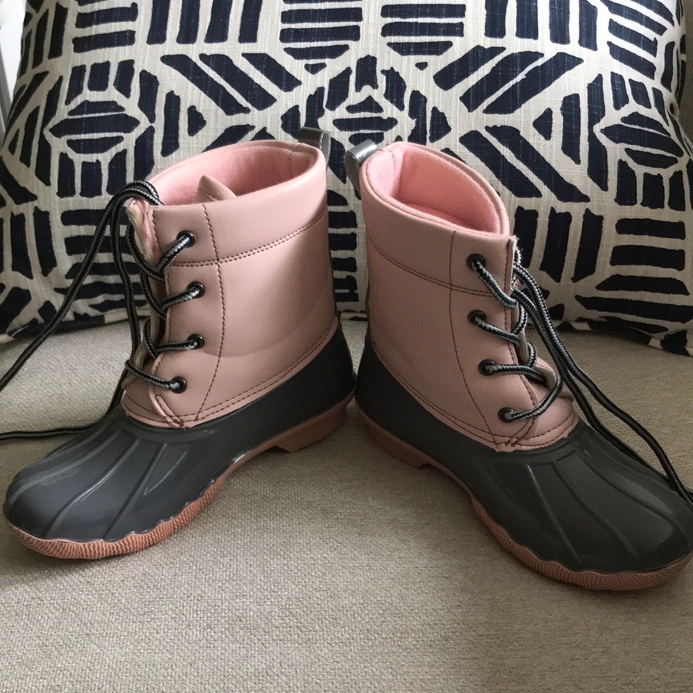 Girl’s Duck Boots